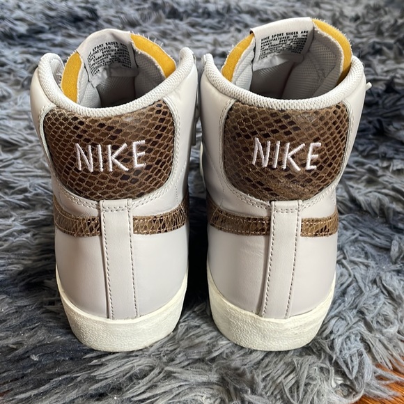 Nike Blazers Mid ‘77 VNTG *Reptile* - Picture 4 of 4